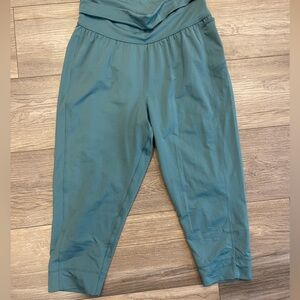 Women’s Cropped Patagonia Foldover Jogger Capris